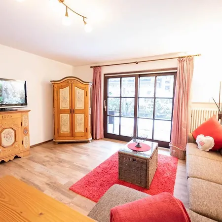 Апартаменты Loewenzahn Грайнау